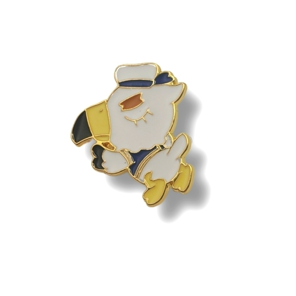 Animal Crossing Gulliver Pin Brooch
